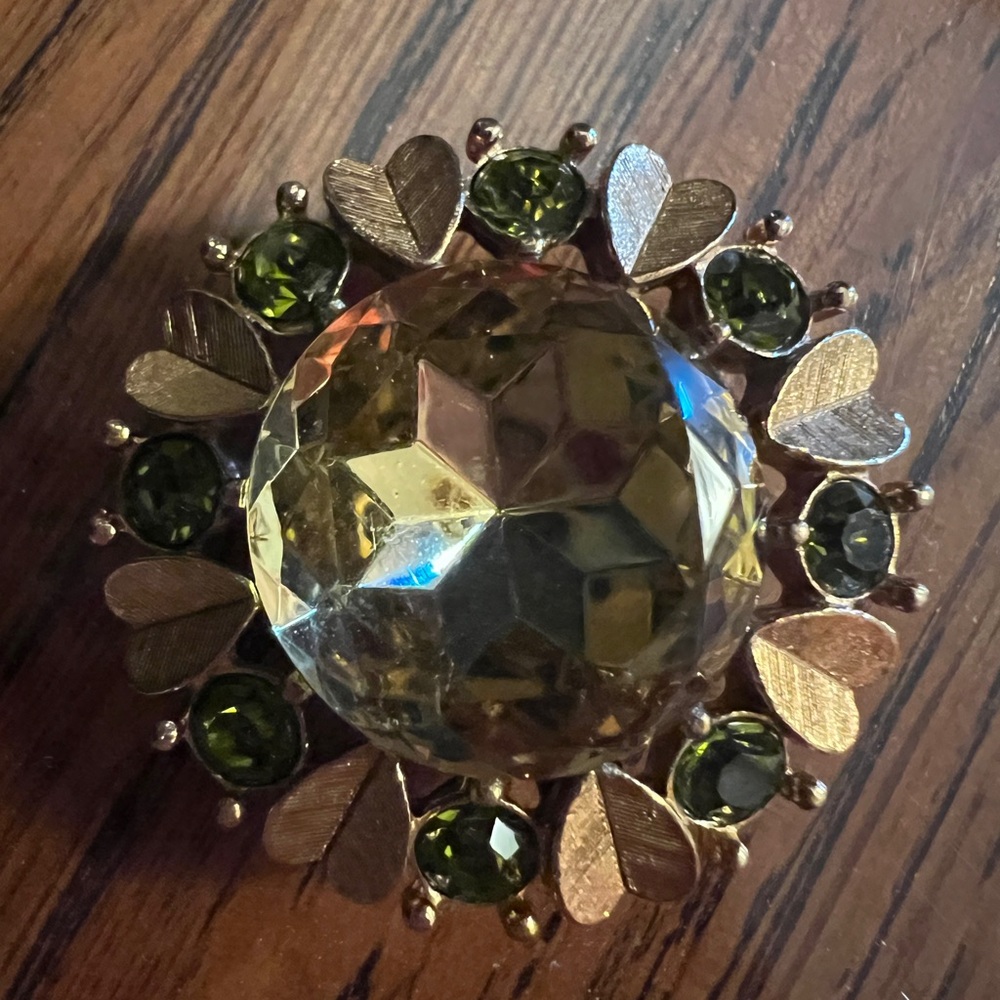 Vintage Style Gold and Green Brooch Avon